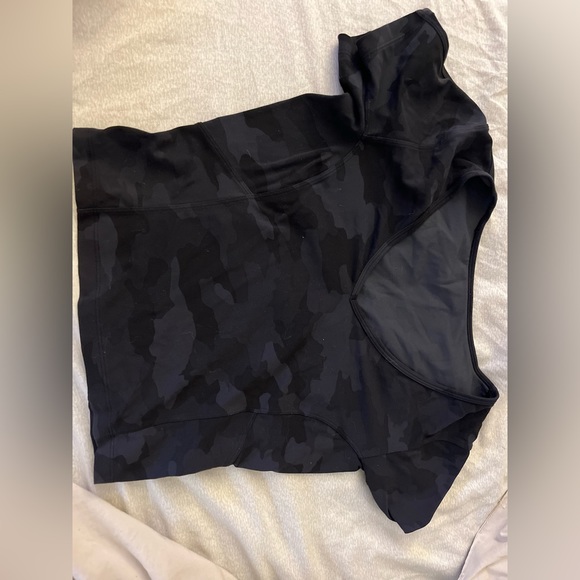 Black Cameo Lulu Lemon Crop - Picture 2 of 4